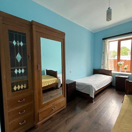 Вілла Wooden House Местія Екстер'єр фото